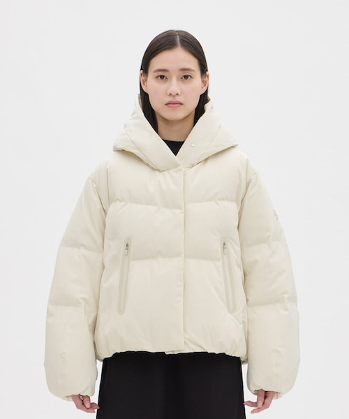 ADAM ET ROPE'(アダムエロペ)の「【J'aDoRe・店舗限定】【MIZUSAWA DOWN(水沢ダウン)】DOWN JACKET CAMELIA(ダウンジャケット/コート・レディース・ブラック/オフホワイト・M/S)」の8枚目の写真