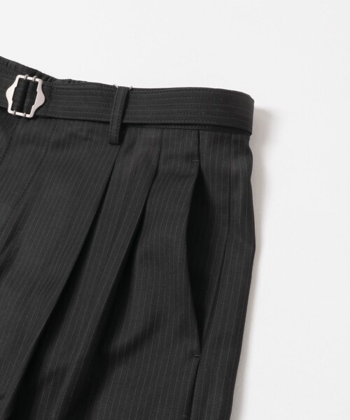 URBAN RESEARCH(アーバンリサーチ)の「ANOTHER OFFICE H.STRIPE BERMUDA PANTS(その他パンツ・メンズ・BLACK・2/3)」の12枚目の写真