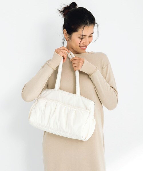 URBAN RESEARCH Sonny Label（アーバンリサーチサニーレーベル）の「SLAB　2wayPuffBostonBag（ボストンバッグ・レディース・ミント/オフ/ブラック・one）」の5枚目の写真