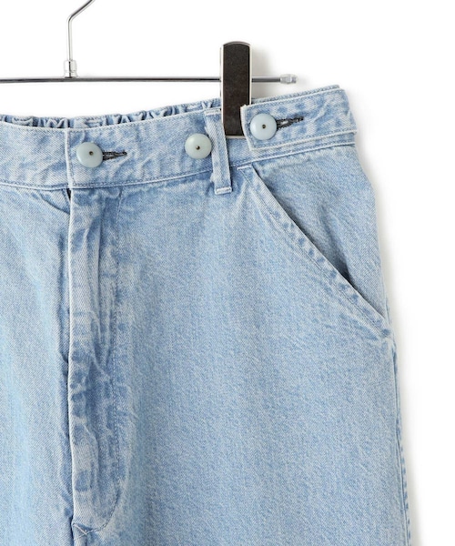 ADAM ET ROPE'(アダムエロペ)の「【KURO for SALON(クロ)】別注EASY TUCK DENIM LIGHT INDIGO / デニムパンツ(デニムパンツ・レディース・サックス・0/1)」の12枚目の写真