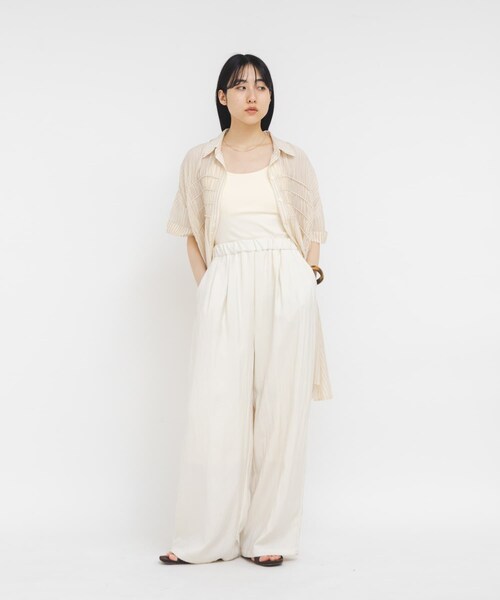 KBF（ケイビーエフ）の「スパゲティストラップカップ付きキャミ（キャミソール・レディース・IVORY/KHAKI/CHARCOAL/OFF/BLACK・One）」の8枚目の写真