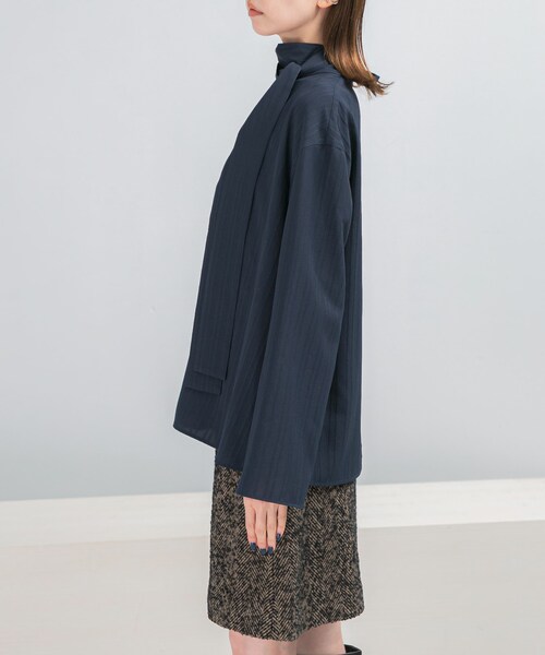 URBAN RESEARCH ROSSO（アーバンリサーチロッソ）の「ボウタイブラウス（シャツ/ブラウス・レディース・WHITE/NAVY・Free）」の11枚目の写真
