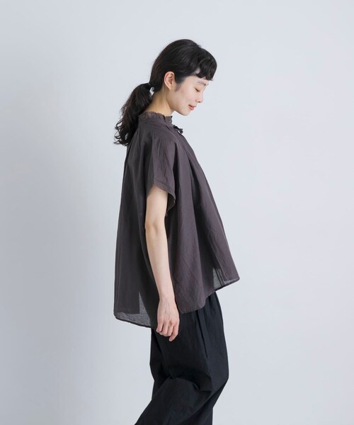 かぐれ(カグレ)の「SOIL COTTON VOILE GATHERED SHIRTS(シャツ/ブラウス・レディース・WHT/CCR・1)」の10枚目の写真