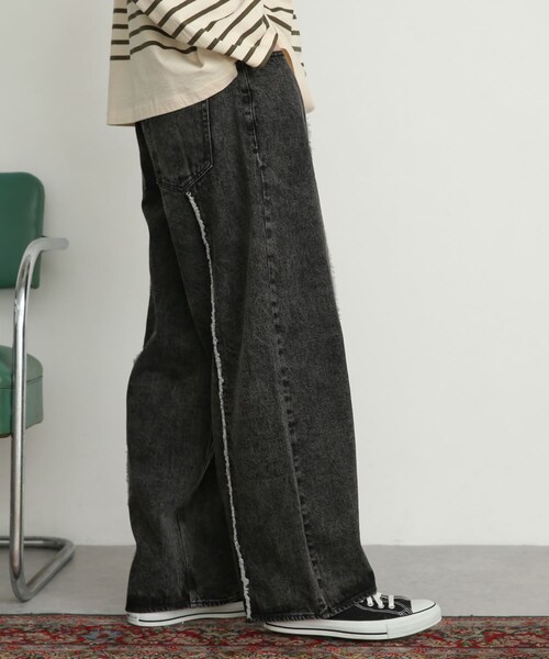 SENSE OF PLACE by URBAN RESEARCH（センスオブプレイスバイアーバンリサーチ）の「デニムフリンジパネルワイドパンツ（デニムパンツ・メンズ・BLACK/L.INDIGO・M/L）」の14枚目の写真