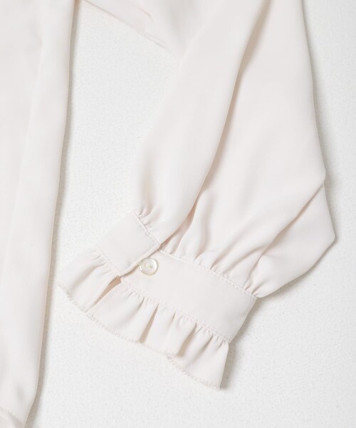 URBAN RESEARCH ROSSO（アーバンリサーチロッソ）の「『WEB/一部店舗限定』レースカラーブラウス（シャツ/ブラウス・レディース・OFF/NAVY・Free）」の21枚目の写真