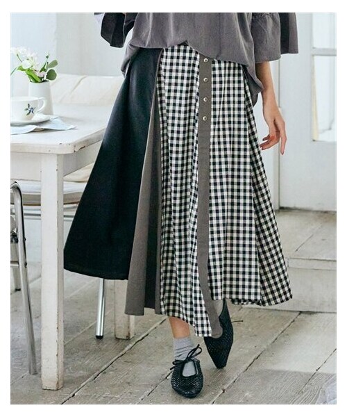 nissen（ニッセン）の「＜大きいサイズ＞切替アシンメトリースカート（スカート・レディース・黒系/ネイビー系・L/LL/3L/4L/5L/6L/8L/10L）」の6枚目の写真