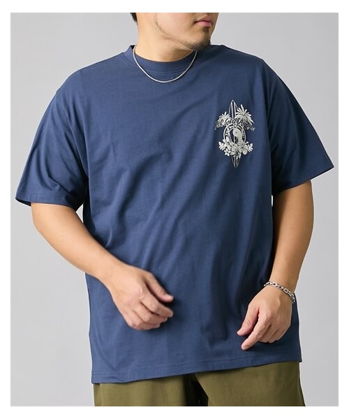 nissen（ニッセン）の「綿100％バックプリント半袖Tシャツ（サーフボード×ハイビスカス柄）　T＆C　【大きいサイズ】（Tシャツ/カットソー・メンズ・01ホワイト/08ブラック/20ネイビー・3L/4L/5L/6L）」の3枚目の写真