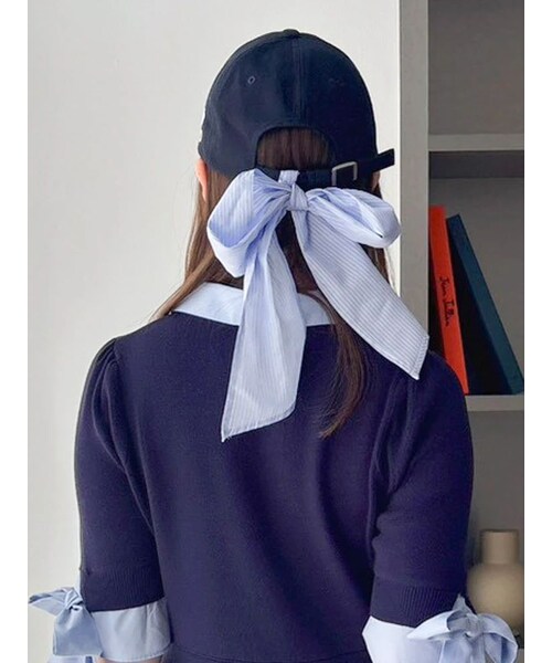 dazzlin（ダズリン）の「【UV】バックリボンロゴシシュウキャップ（キャップ・レディース・オフホワイト/アイボリー/ネイビー・F）」の8枚目の写真