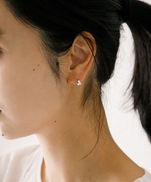 URBAN RESEARCH(アーバンリサーチ)の「Plump Drop Pierce S(ピアス(両耳用)・レディース・SILVER・-)」の5枚目の写真