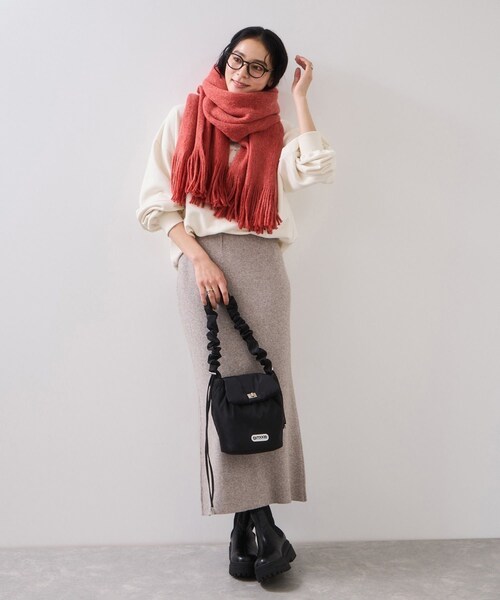VIS（ビス）の「ミンクタッチもちもちストール（ストール/ショール・レディース・チャコール/キナリ/ベージュ系/レッド・F）」の9枚目の写真