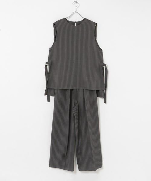 ITEMS URBANRESEARCH（アイテムズ アーバンリサーチ）の「ピンストライプベストパンツセット（セットアップ・レディース・CHA/BEG・Free）」の11枚目の写真