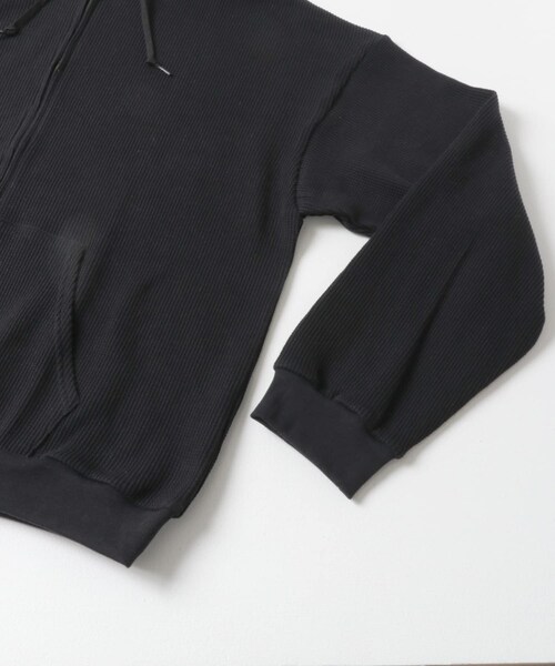 URBAN RESEARCH(アーバンリサーチ)の「RELAX FIT ワッフルパーカー(パーカー・メンズ・GREY/BLACK・FREE)」の10枚目の写真