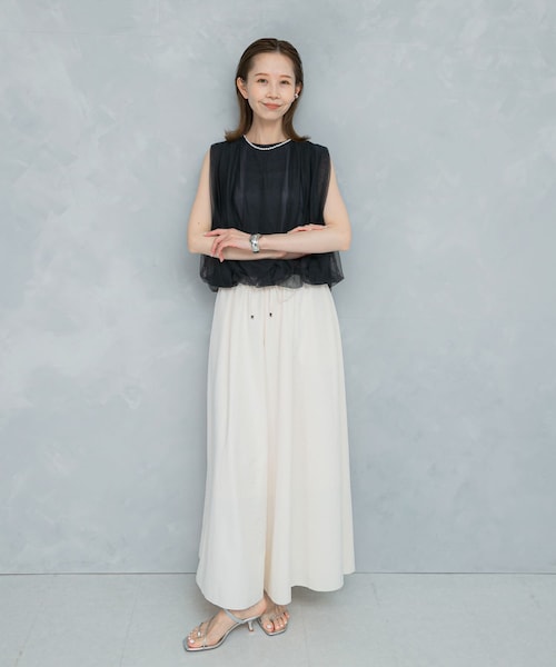 URBAN RESEARCH ROSSO（アーバンリサーチロッソ）の「撥水ギャザーワイドパンツ（その他パンツ・レディース・OFF WHITE/NAVY・36/38）」の6枚目の写真