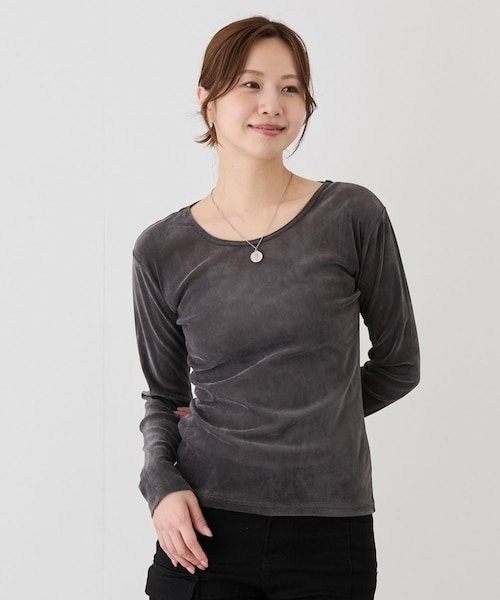 Jayro(ジャイロ)の「シアーベロア長袖Tシャツ(Tシャツ/カットソー・レディース・ブラック/チャコール/オフホワイト/ダークブラウン・M)」の3枚目の写真