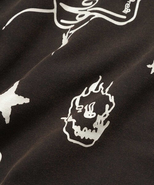 ADAM ET ROPE'(アダムエロペ)の「【PLATEAU STUDIO/プラトー スタジオ】x SYU.Man illustrator hoodie(パーカー・メンズ・ブラック/キナリ・2/3)」の16枚目の写真