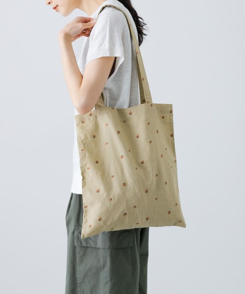かぐれ（カグレ）の「小花刺繍トートバッグ（トートバッグ・レディース・BLACK/YELLOW・Free/FREE）」の3枚目の写真