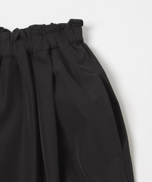 URBAN RESEARCH ROSSO（アーバンリサーチロッソ）の「ELENDEEK　EASY TUCK COCOON PANTS（その他パンツ・レディース・O.WHT/BLK/MNT/BRN・1/2）」の17枚目の写真