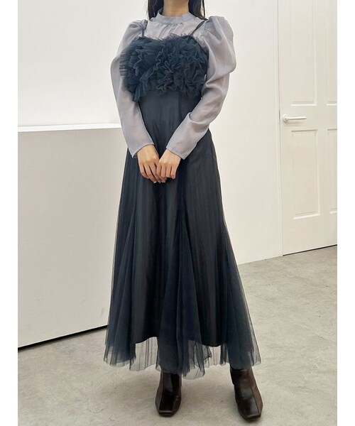 MERCURYDUO（マーキュリーデュオ）の「チュールキャミワンピースxブラウスセット（ワンピース・レディース・アイボリー/ネイビー・S/M）」の3枚目の写真