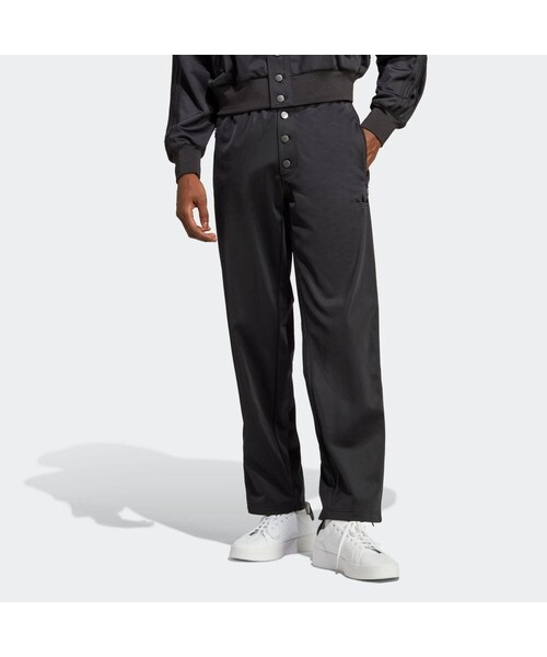 adidas（アディダス）の「ファイヤーバード トラックパンツ（パンツ・メンズ・ブラック・2XS/XS/S/M/L/XL/2XL）」の2枚目の写真