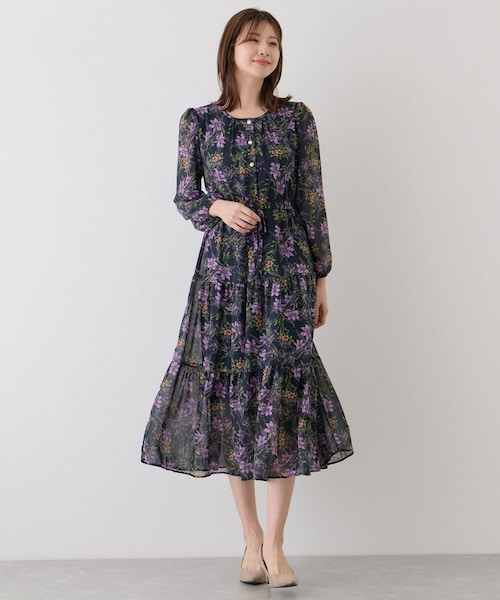 Jayro(ジャイロ)の「花柄ワンピース(ワンピース・レディース・ブラック系/ネイビー系・F)」の2枚目の写真