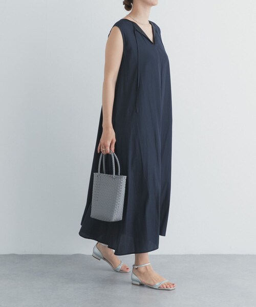 URBAN RESEARCH DOORS(アーバンリサーチドアーズ)の「『スタッフ企画』2WAYマチ切替ワンピース(ワンピース・レディース・GREEN/INK BLACK・Free)」の6枚目の写真