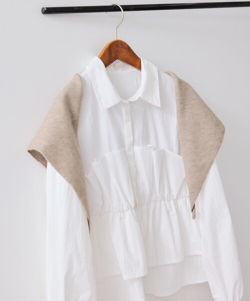 VIS（ビス）の「トライアングルニットスカーフ（バンダナ/スカーフ・レディース・グレー/ベージュ・F）」の6枚目の写真