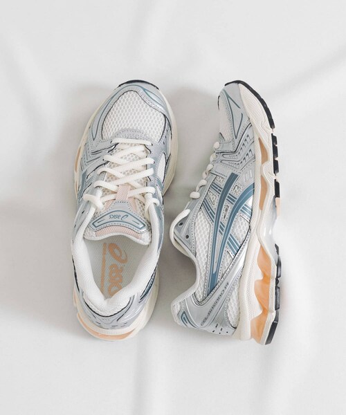 URBAN RESEARCH（アーバンリサーチ）の「ASICS　GEL-KAYANO 14（スニーカー・レディース・110 W/G GY/109 C/IRON/022O GY/SV・23.5/24/24.5/25/25.5）」の5枚目の写真