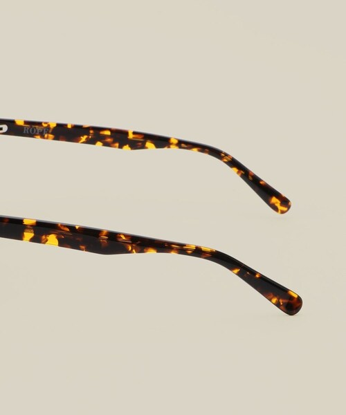 ROPE'（ロペ）の「ウェリントンフレームUVカットグラス/ケースセット（サングラス・レディース・ブラック/ダークブラウン・F）」の13枚目の写真