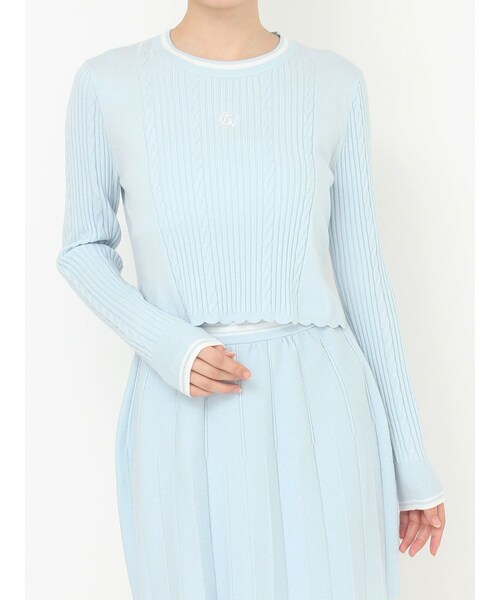 CALNAMUR（カルナムール）の「ケーブルMIXコンパクトニット（ニット/セーター・レディース・グレー/イエロー/ブルー/ネイビー・F）」の5枚目の写真