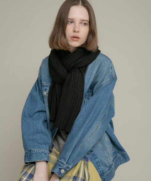 URBAN RESEARCH Sonny Label（アーバンリサーチサニーレーベル）の「リブニットマフラー（マフラー・レディース・ブラック/ブラウン/グレー/エクリュ・one）」の11枚目の写真