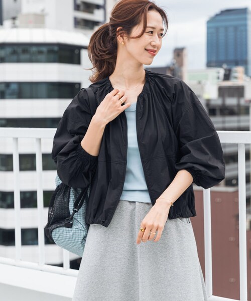 URBAN RESEARCH DOORS(アーバンリサーチドアーズ)の「『UR TECH』ポケッタブル撥水ノーカラーブルゾン(ブルゾン・レディース・OFF/BLACK・Free)」の19枚目の写真