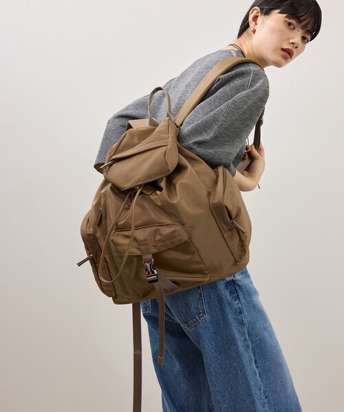 ADAM ET ROPE'(アダムエロペ)の「【WEB限定】撥水アウトポケットリュック(バックパック/リュック・レディース・ブラック/ブラウン系・F)」の10枚目の写真