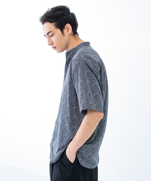 URBAN RESEARCH（アーバンリサーチ）の「PRINT BAND COLLAR SHIRTS（シャツ/ブラウス・メンズ・BLK×BEG/BLK×WHT/NVY×BRN・M/L）」の18枚目の写真
