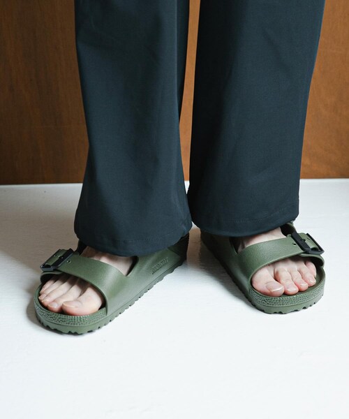 URBAN RESEARCH DOORS（アーバンリサーチドアーズ）の「BIRKENSTOCK　Exclusive Arizona SB EVA(N)（サンダル・メンズ・KHAKI/STONE COIN・39/40）」の21枚目の写真