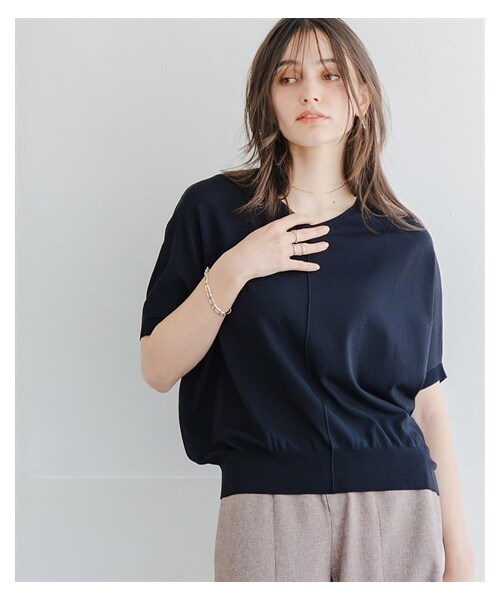 nissen（ニッセン）の「【アイスクリーンプレミアム】Vネックドルマンニットトップス（持続冷感・接触冷感・毛玉になりにくい・UVカット・洗濯機で洗える・遮熱）＜大きいサイズ有＞（ニット/セーター・レディース・ブラック/杢グレー/モカベージュ/ビビットブルー・S~M相当/L~LL相当/3L~4L相当/5L~6L相当/8L相当/10L相当）」の8枚目の写真