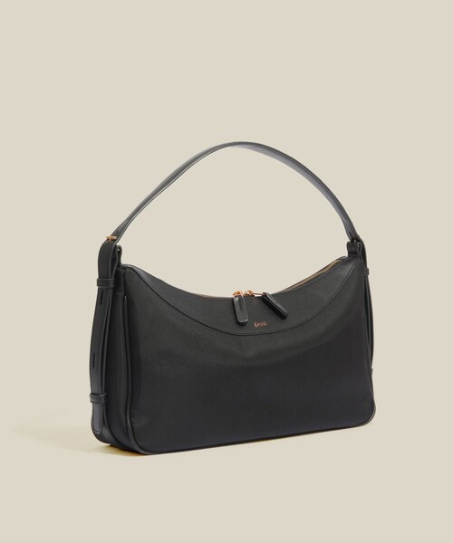 ROPE'(ロペ)の「【E'POR】C BAG Medium【撥水】【超軽量】(ハンドバッグ・レディース・ブラック/オフホワイト/カーキ・F)」の1枚目の写真