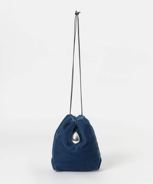 URBAN RESEARCH(アーバンリサーチ)の「『一部別注カラー』JAMIRAY EGGVELVET D/S PUFFER BAG(ショルダーバッグ・レディース・BLUE/BLACK/別注RED・-)」の2枚目の写真