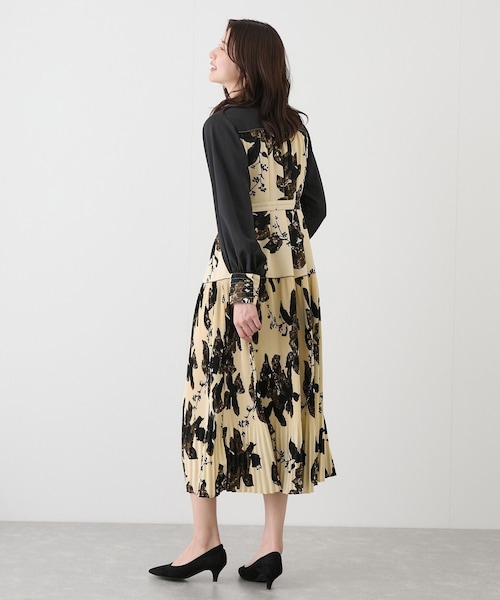 Jayro（ジャイロ）の「プリーツアソートワンピース（ワンピース・レディース・ブラック/キナリ・M）」の8枚目の写真