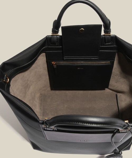 ROPE'（ロペ）の「【E'POR】【A4/PC対応・撥水加工・軽量】BOAT BAG Large（トートバッグ・レディース・ブラック/キナリ・F）」の22枚目の写真