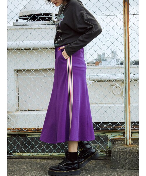 jouetie（ジュエティ）の「ラインジャージスカート（スカート・レディース・ブラック/レッド/ボルドー/パープル・M）」の4枚目の写真