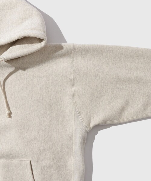 ADAM ET ROPE'（アダムエロペ）の「【Champion/チャンピオン】REVERSE WEAVE PULLOVER AFTER HOODED（パーカー・メンズ・ライトグレー・L/M/XL）」の6枚目の写真