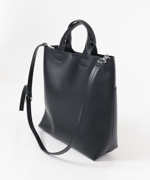 KBF（ケイビーエフ）の「アウトポケットイージーBAG（ショルダーバッグ・レディース・CAMEL/BLACK・One）」の11枚目の写真