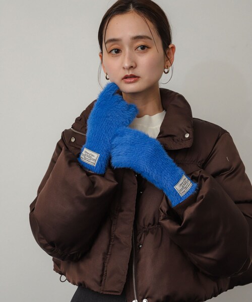 SENSE OF PLACE by URBAN RESEARCH(センスオブプレイスバイアーバンリサーチ)の「シャギーニットグローブ(ベルト・レディース・BLUE/OFF WHITE/BLACK・one)」の18枚目の写真