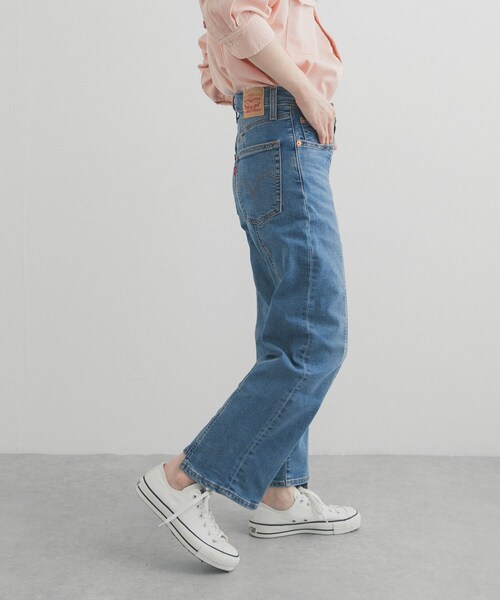 URBAN RESEARCH DOORS(アーバンリサーチドアーズ)の「LEVI’S Exclusive ANKLESEAMEDEAGE(デニムパンツ・レディース・ブルー・26/27/28)」の3枚目の写真