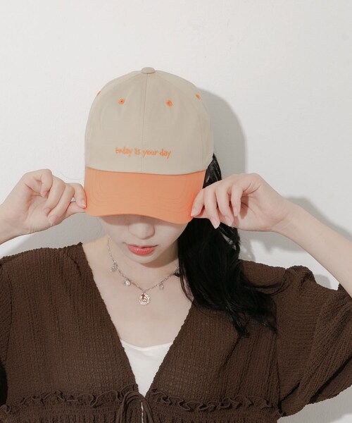 SMELLY（スメリー）の「バイカラーコットンキャップ（キャップ・レディース・OFF/BLU/BEG/ORG/CGR/BRN・-）」の21枚目の写真
