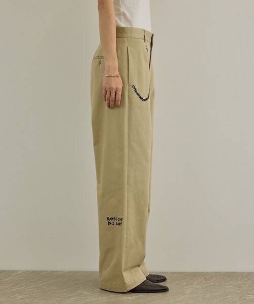 ADAM ET ROPE'(アダムエロペ)の「【Camille de Cussac by SALON】アートプリントトラウザーズパンツ / セットアップ対応(チノパンツ・レディース・ベージュ・M/S)」の15枚目の写真