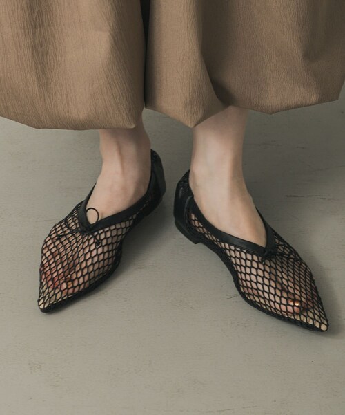 SENSE OF PLACE by URBAN RESEARCH（センスオブプレイスバイアーバンリサーチ）の「メッシュポインテッドシューズ（バレエシューズ・レディース・IVORY/BLACK・S/M/L）」の2枚目の写真