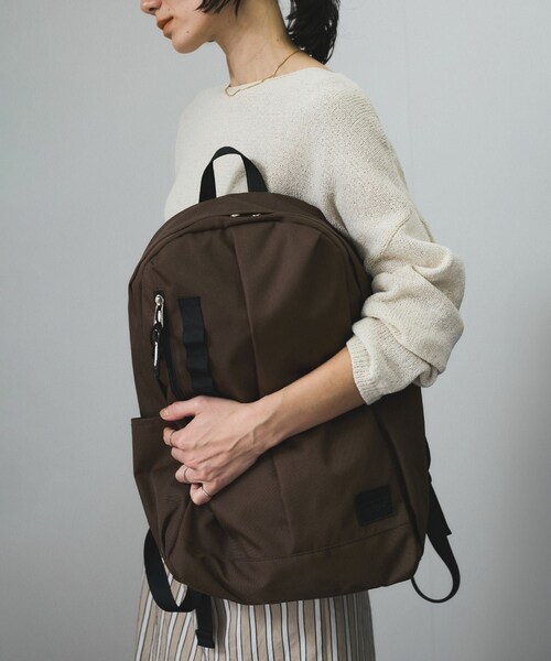 ADAM ET ROPE'（アダムエロペ）の「【WEB限定】[ショルダーバッグ付き・ユニセックスで使える・軽量・A4対応・大容量]バックパック 4（バックパック/リュック・レディース・ブラック/グレー/グレー系/キナリ/ダークブラウン/ネイビー/ベージュ/ブルー・F）」の18枚目の写真