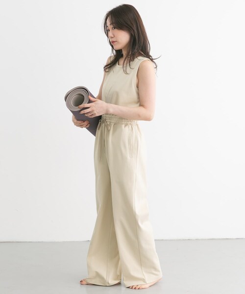 URBAN RESEARCH Sonny Label（アーバンリサーチサニーレーベル）の「SLAB　comfort tanktop（タンクトップ・レディース・クリーム/ブラック・FREE）」の10枚目の写真