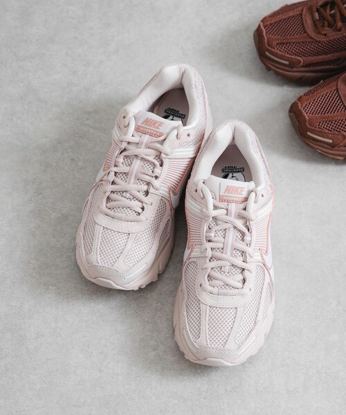 URBAN RESEARCH(アーバンリサーチ)の「NIKE ズームボメロ 5 GLD(スニーカー・レディース・F BN/M BRO/S RD/V GRR・23.5/24/24.5/25)」の18枚目の写真